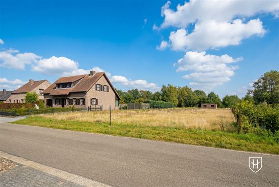 Spacious villa plot on a quiet and sought-after location in Hechtel