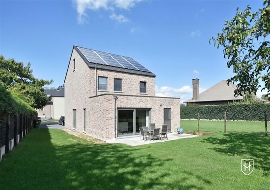 Luxueuze energiezuinige woning met een E-peil van 22 met 4 slaapkamers op een mooie centrale locatie