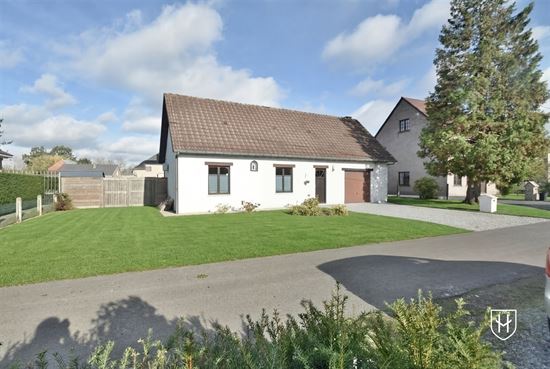 Charmante propriété sur un grand terrain dans un endroit populaire à Kiewit