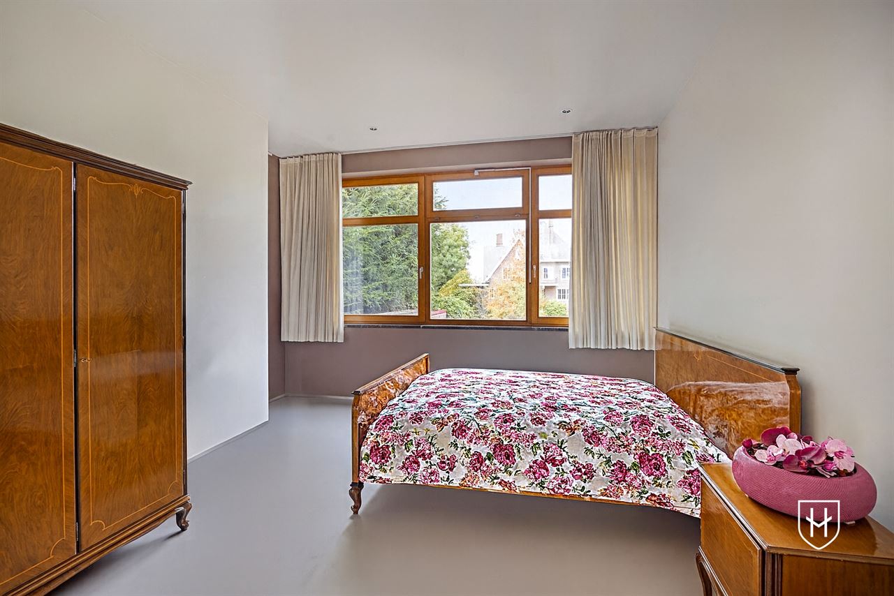 Architecturale villa met zwemvijver op riant perceel