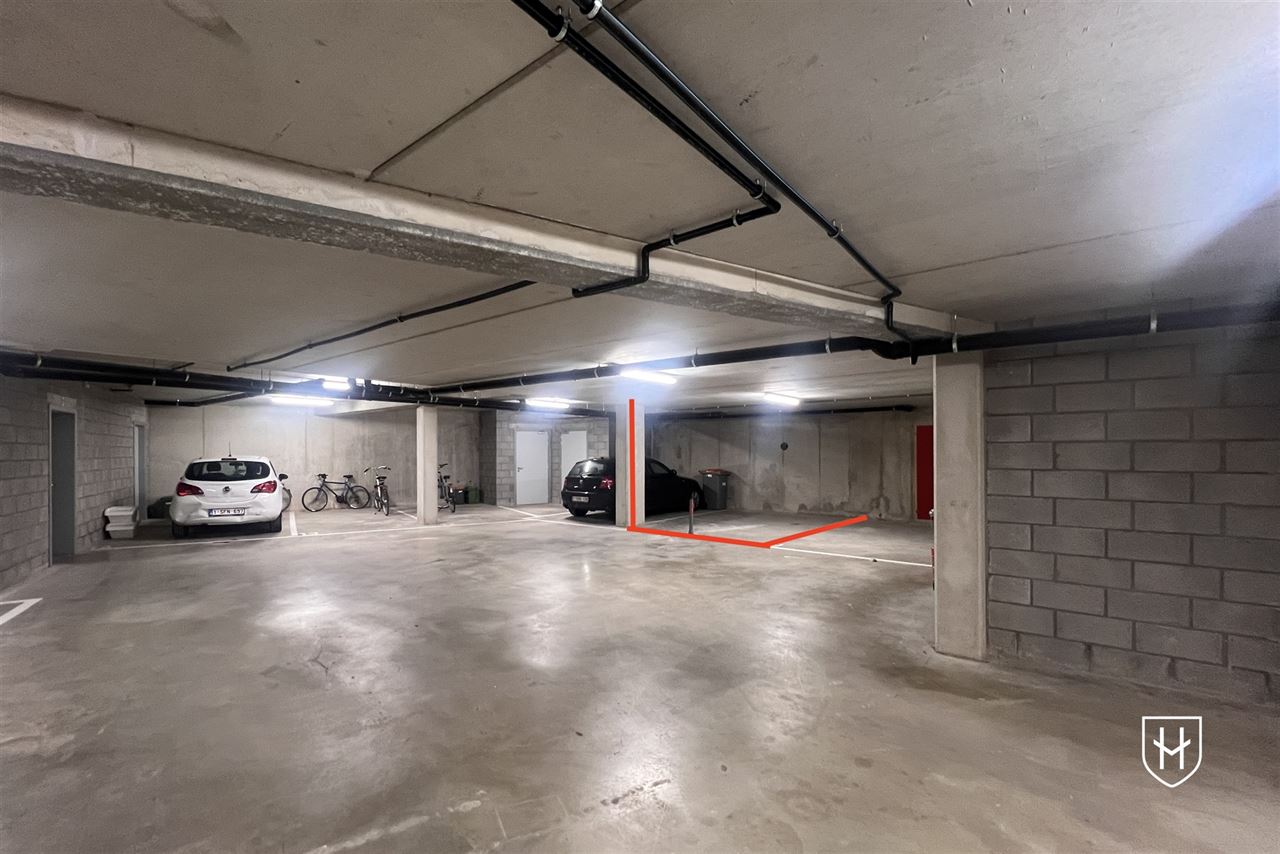 Autostaanplaats, gelegen in de kelderverdieping van de nieuwe residentie Landrada te Munsterbilzen