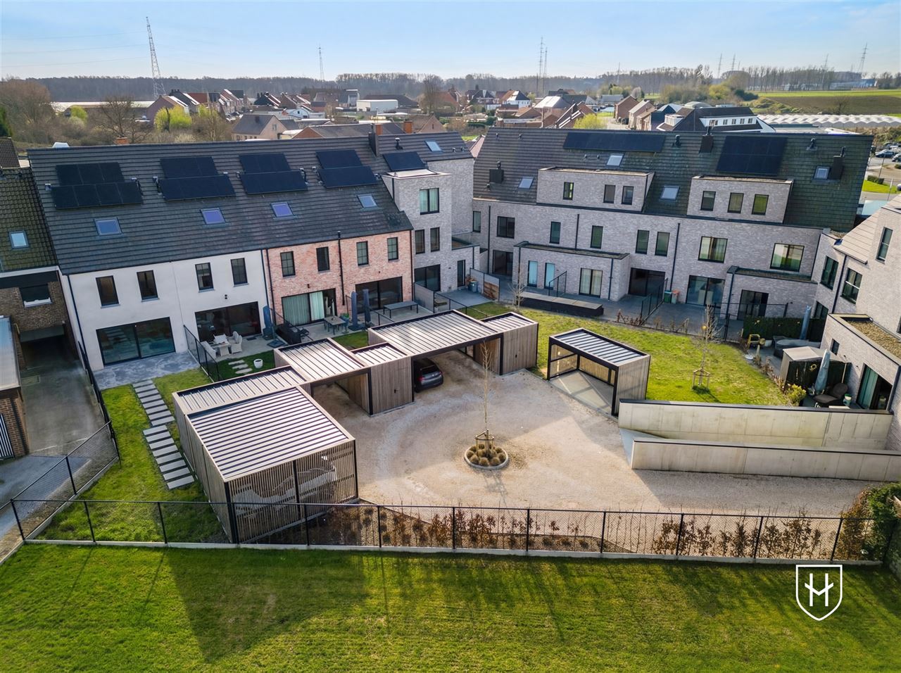 Autostaanplaats, gelegen in de kelderverdieping van de nieuwe residentie Landrada te Munsterbilzen