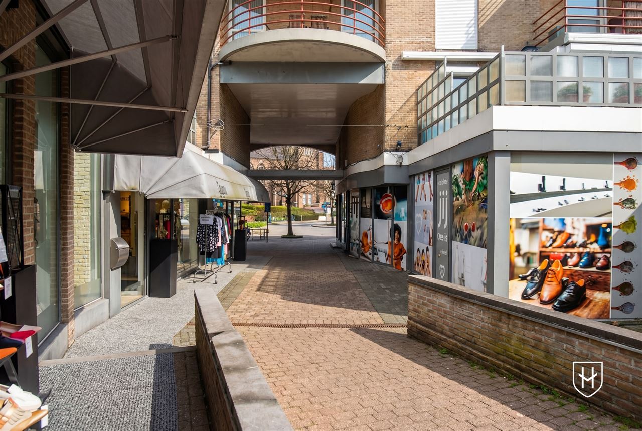 Investeringsopportuniteit : verhuurd handelspand van 60 m2 op toplocatie in het centrum van Lanaken