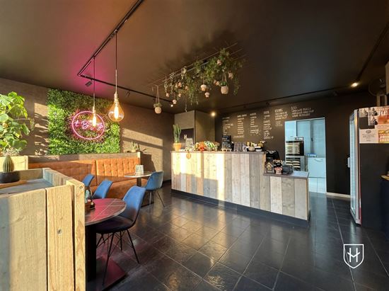 Investeringsopportuniteit : verhuurd handelspand van 60 m2 op toplocatie in het centrum van Lanaken