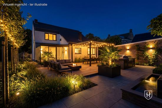 Exclusieve vernieuwde woning met 4 slaapkamers, 2 badkamers en riante garage met zuid-gerichte tuin op een geliefde locatie te Lanaken-Neerharen