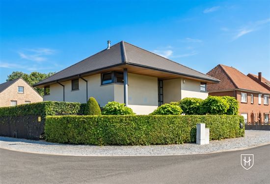 Maison contemporaine aux finitions luxueuses et à l'espace de vie généreux dans un endroit magnifique à Maaseik-Neeroeteren
