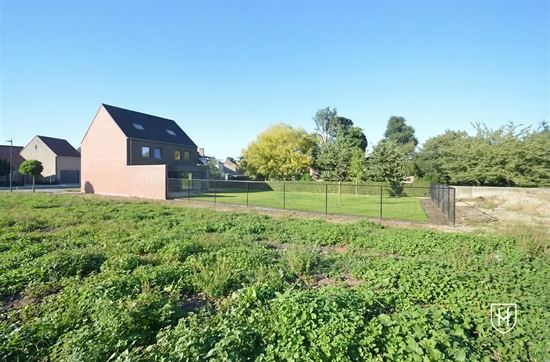 Plot of land in a central location in Vlijtingen