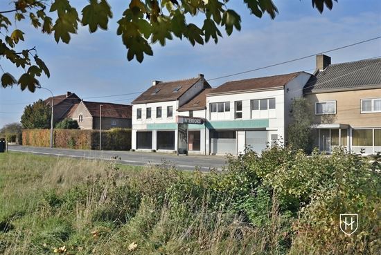 Multifunctional spacious commercial property, consisting of two premises, in a high visibility location along well-known connecting road