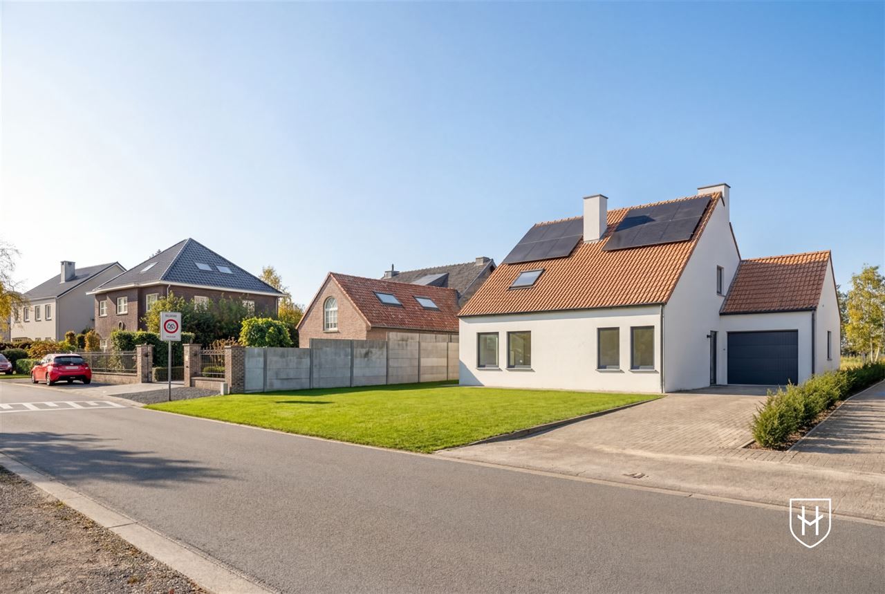 Maison de campagne indépendante rénovée (EPC label A) sur un terrain spacieux de 1.221 m², située près du centre de Lommel