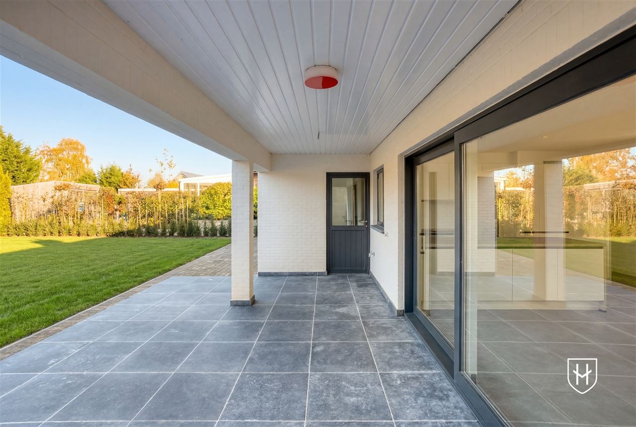 Maison de campagne indépendante rénovée (EPC label A) sur un terrain spacieux de 1.221 m², située près du centre de Lommel