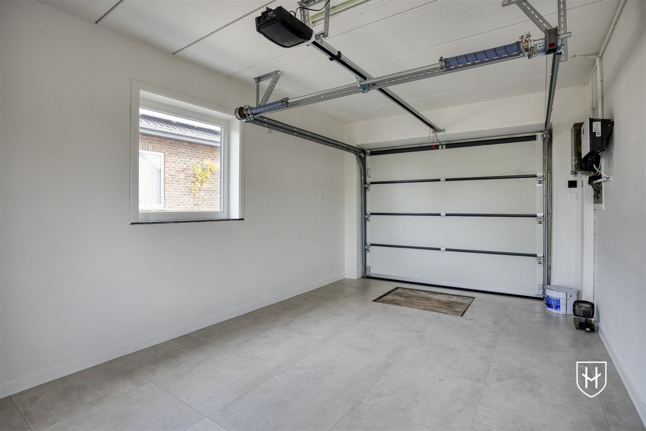 Maison de campagne indépendante rénovée (EPC label A) sur un terrain spacieux de 1.221 m², située près du centre de Lommel