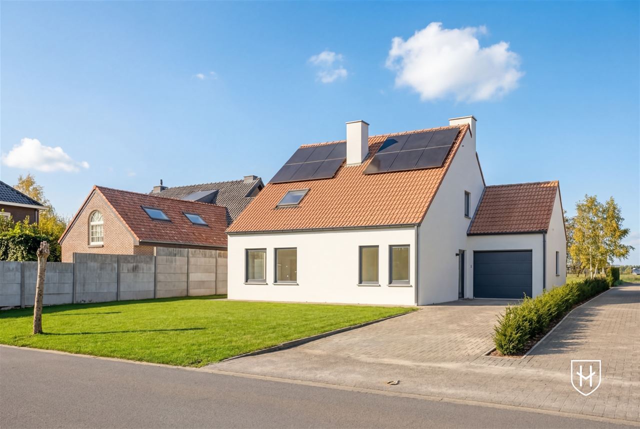 Maison de campagne indépendante rénovée (EPC label A) sur un terrain spacieux de 1.221 m², située près du centre de Lommel