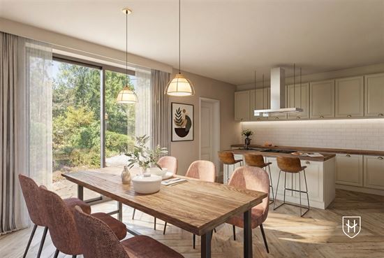 Karaktervolle, te renoveren, jaren '40 woning met riante tuin