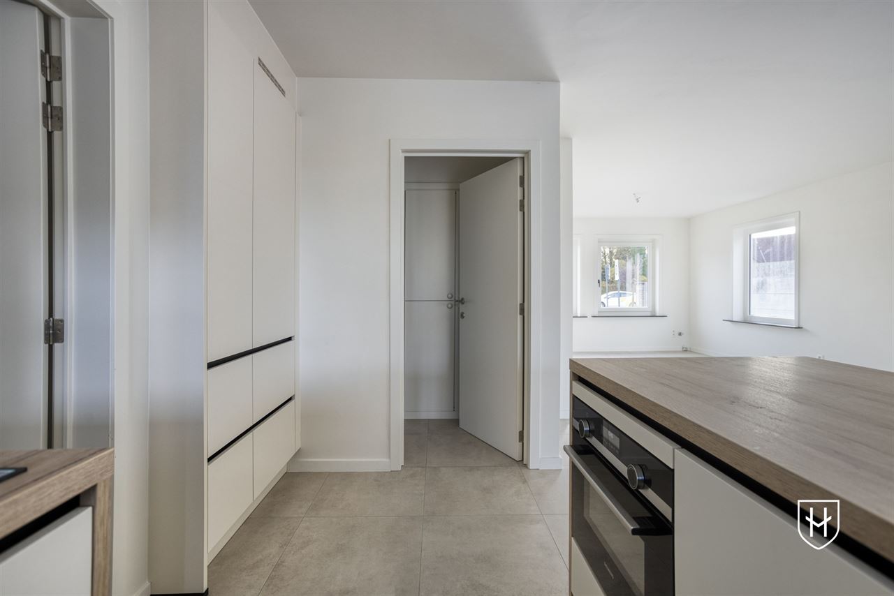 Maison de campagne indépendante rénovée (EPC label A) sur un terrain spacieux de 1.221 m², située près du centre de Lommel