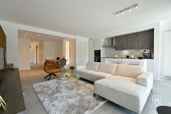 Luxueus gelijkvloersappartement met tuin en parkeerplaats in een geliefde residentie te Maasmechelen