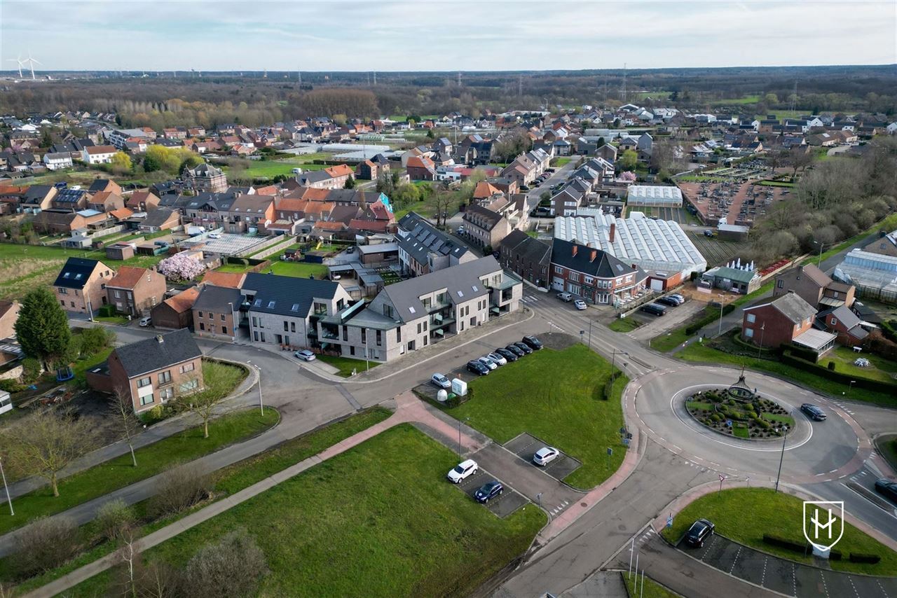 Autostaanplaats, gelegen in de kelderverdieping van de nieuwe residentie Landrada te Munsterbilzen