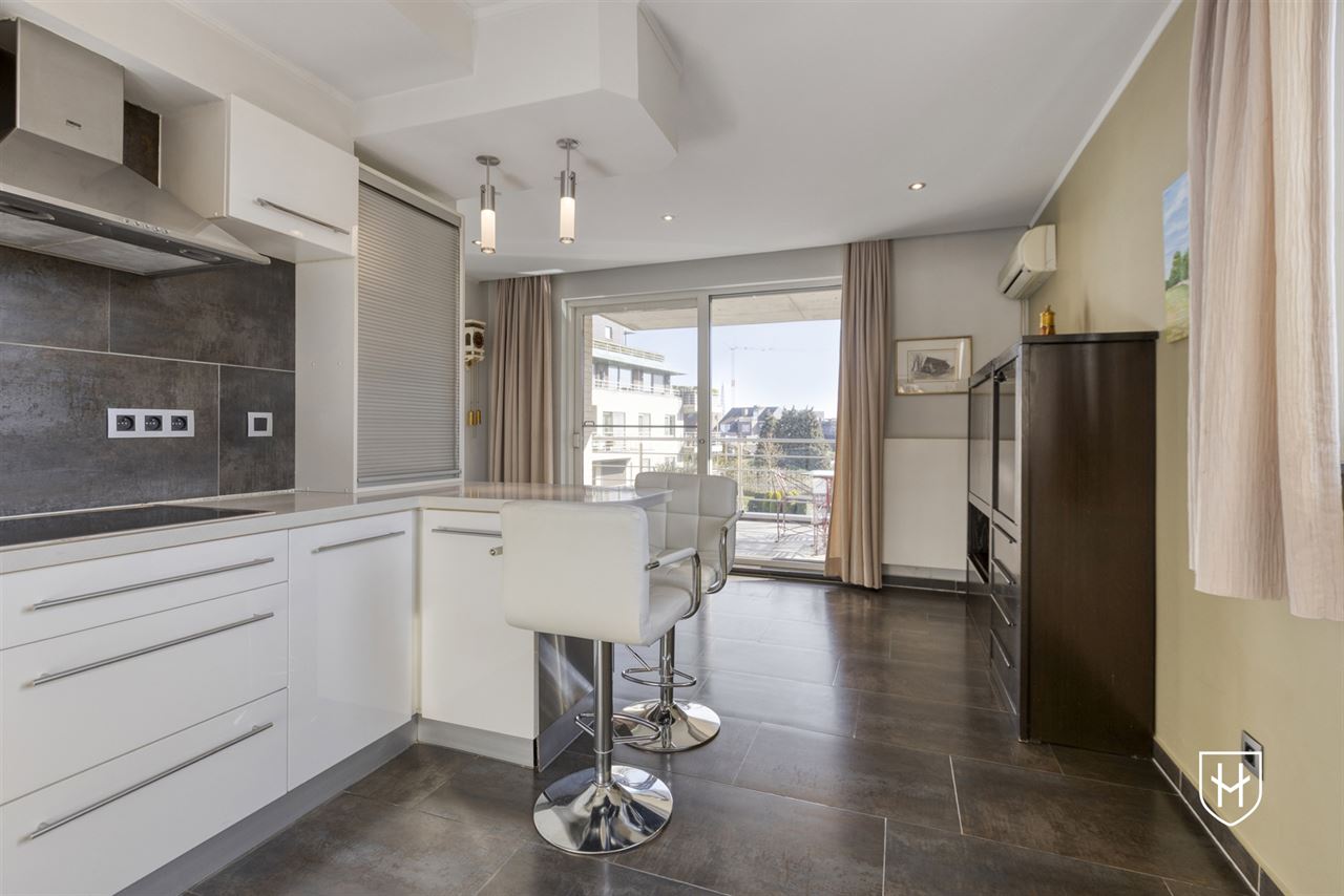 Modern en hedendaags hoekappartement met 2 slaapkamers en zicht op parktuin