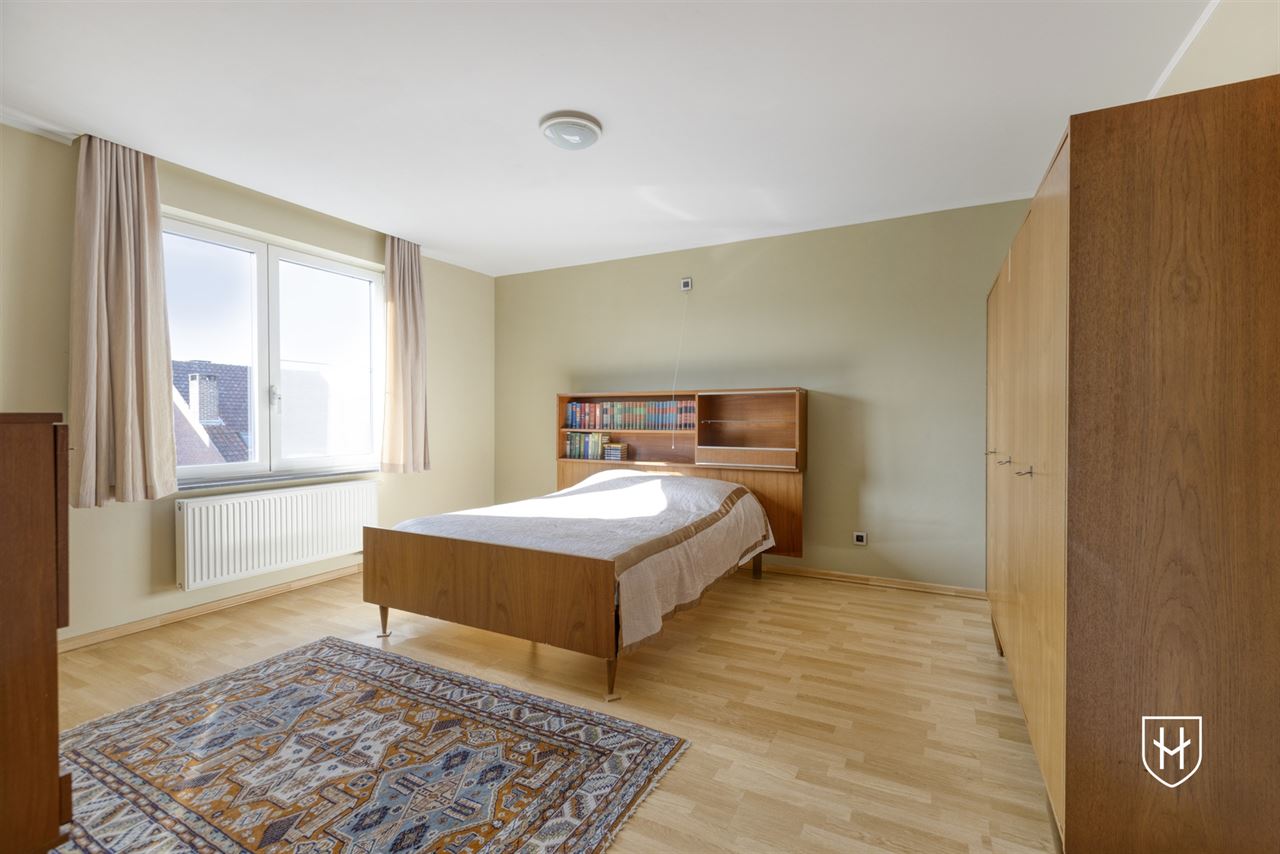 Appartement d'angle moderne et contemporain avec 2 chambres et vue sur le jardin du parc