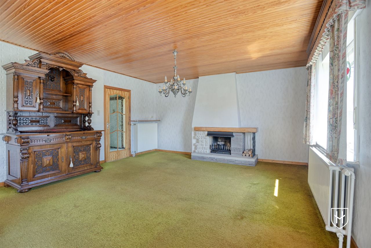 Goed onderhouden bungalowwoning met 3 slaapkamers, gelegen op een mooi perceel van maar liefst 10a 18ca, in een rustige en groene omgeving te Genk.