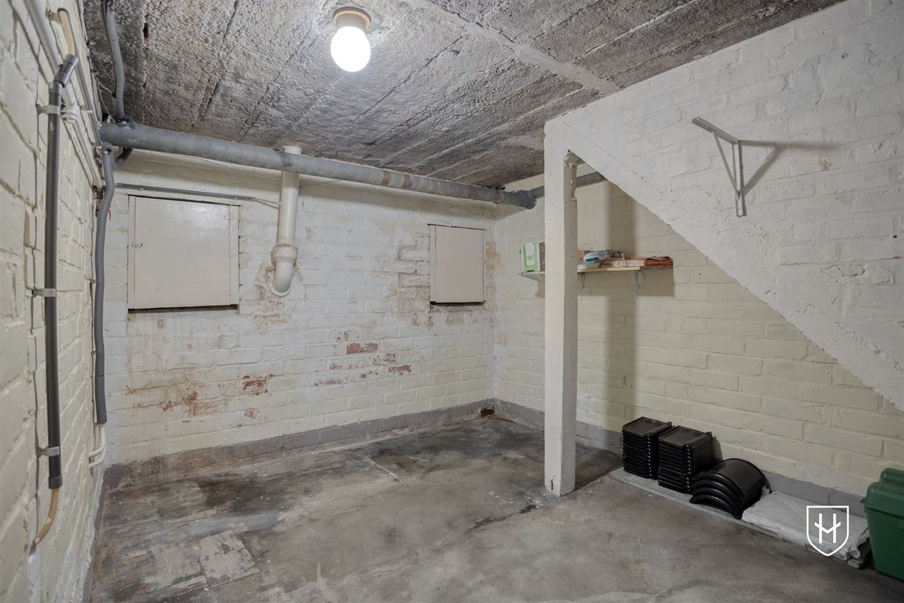 Goed onderhouden bungalowwoning met 3 slaapkamers, gelegen op een mooi perceel van maar liefst 10a 18ca, in een rustige en groene omgeving te Genk.