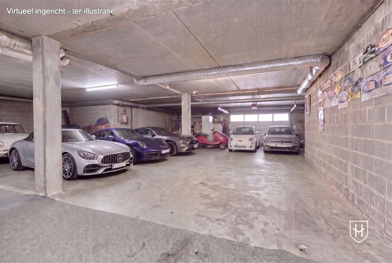 Architecturale villa met riante garage voor 10 wagens en binnenzwembad, op een schitterend perceel van 28a 89ca, prominent gelegen in vermaarde villawijk te Maasmechelen