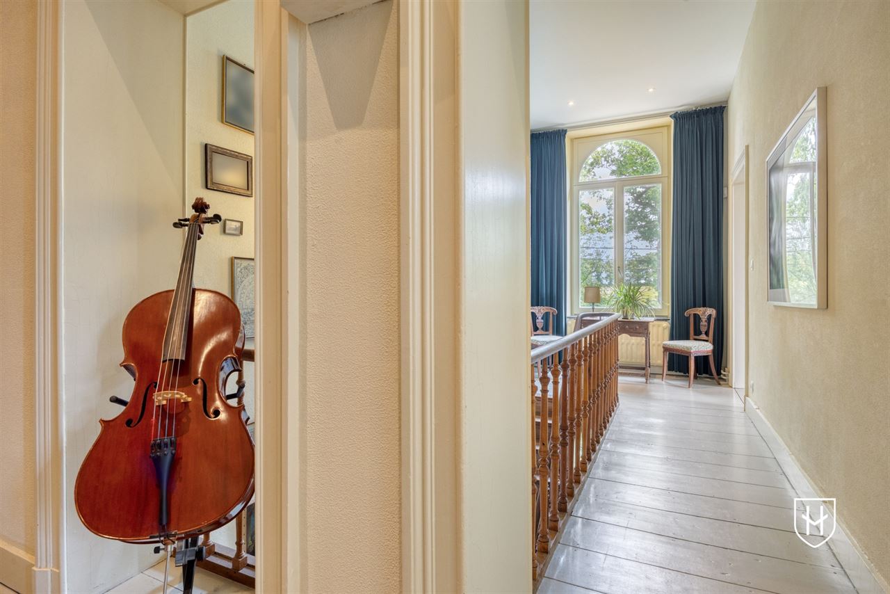Historic mansion with guest house on a privileged location in an idyllic and natural setting in Visé