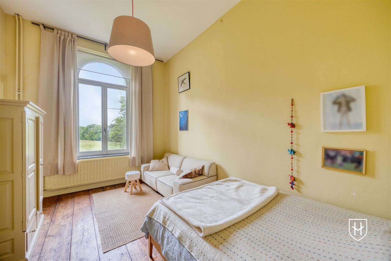 Historic mansion with guest house on a privileged location in an idyllic and natural setting in Visé