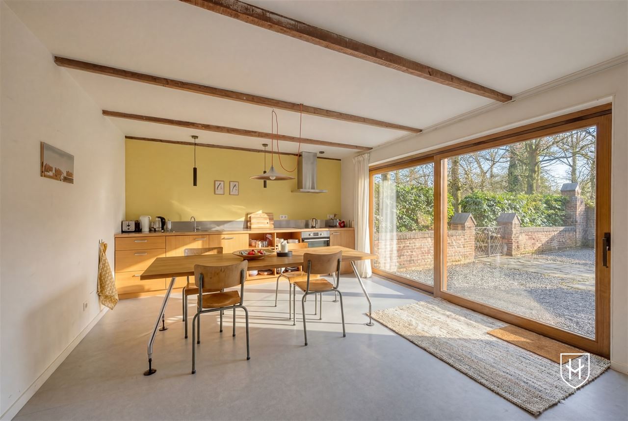 Historic mansion with guest house on a privileged location in an idyllic and natural setting in Visé