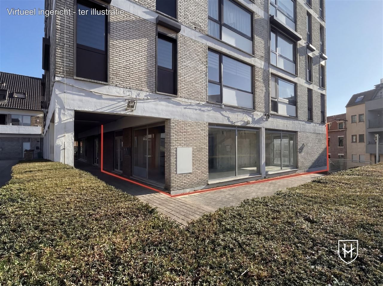 Complexe de bureaux de 145 m2 à un emplacement de premier plan dans le centre de Lanaken, entre Gemeenteplein et Jan Rosierlaan.
