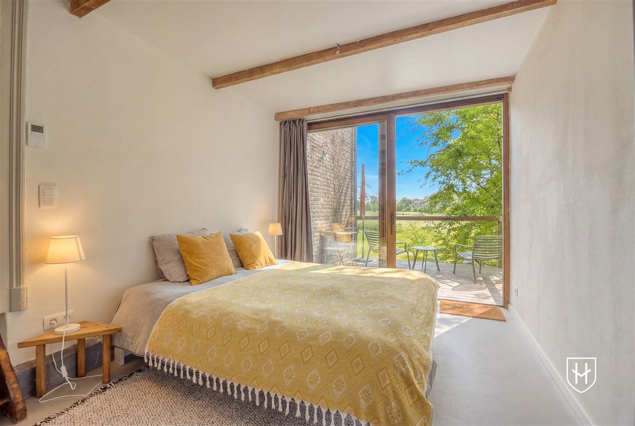 Historic mansion with guest house on a privileged location in an idyllic and natural setting in Visé