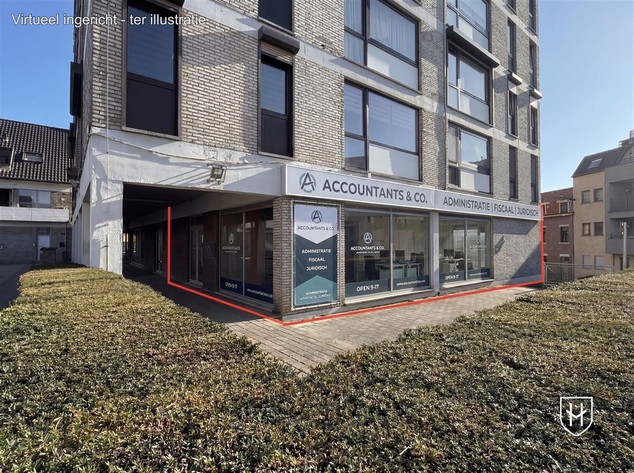 Complexe de bureaux de 145 m2 à un emplacement de premier plan dans le centre de Lanaken, entre Gemeenteplein et Jan Rosierlaan.