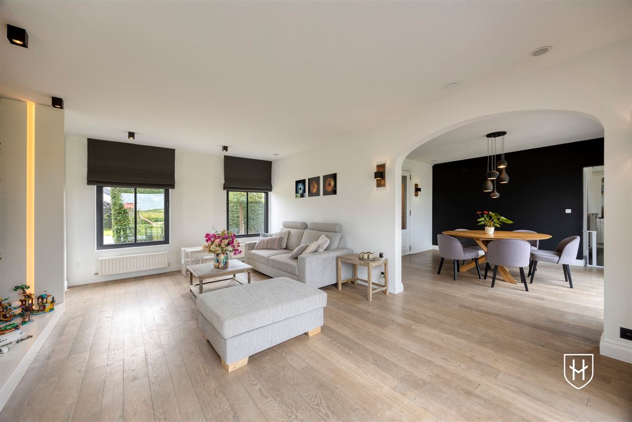 Manoir exclusif avec espace de pratique avec 4 chambres à coucher et vue imprenable dans un quartier résidentiel convoité près du centre de Tongres