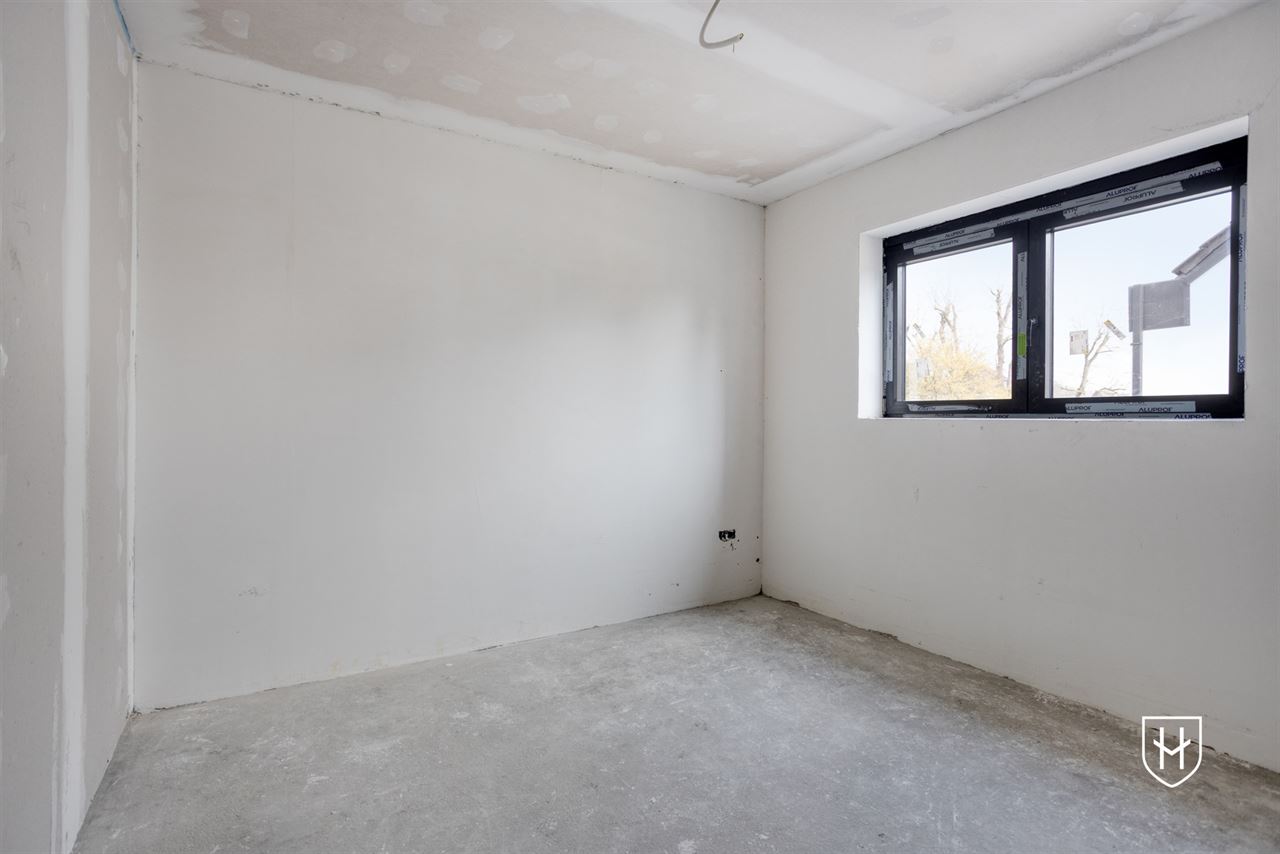 Spacieuse maison casco de construction récente avec 4 chambres et 2 salles de bain, sur un emplacement de choix à Lanaken-Neerharen