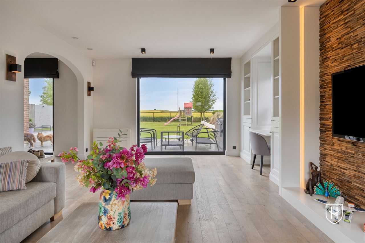 Manoir exclusif avec espace de pratique avec 4 chambres à coucher et vue imprenable dans un quartier résidentiel convoité près du centre de Tongres