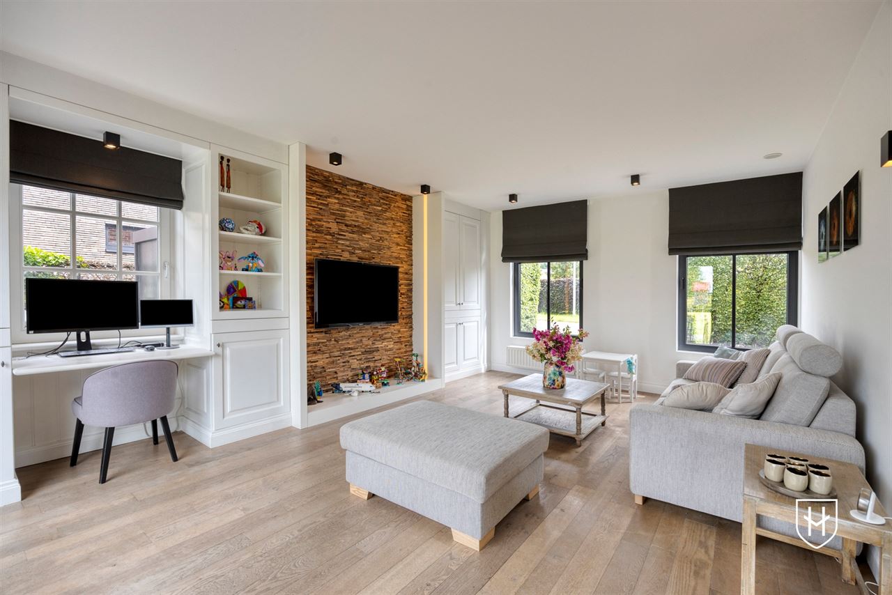 Manoir exclusif avec espace de pratique avec 4 chambres à coucher et vue imprenable dans un quartier résidentiel convoité près du centre de Tongres