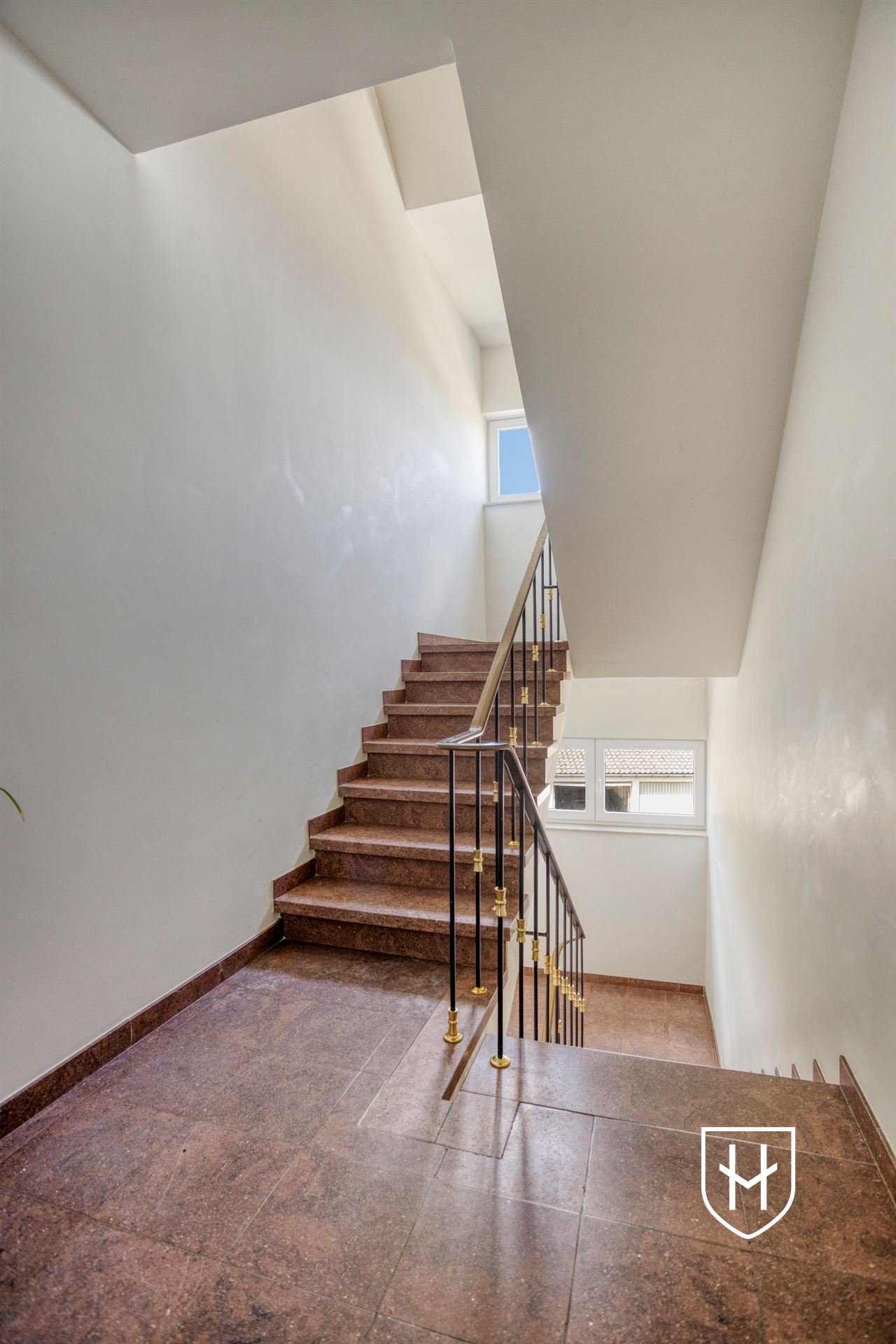 Instapklaar hoekappartement met 2 slaapkamers, garagebox en uitstekende energiescore in Residentie "De Jeker" te Kanne