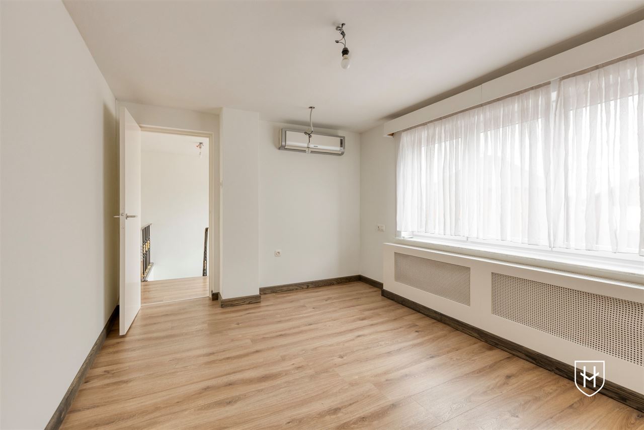 Luxueuze gemoderniseerde energiezuinige gezinswoning met 3 slaapkamers op een mooi perceel te Hamont-Achel