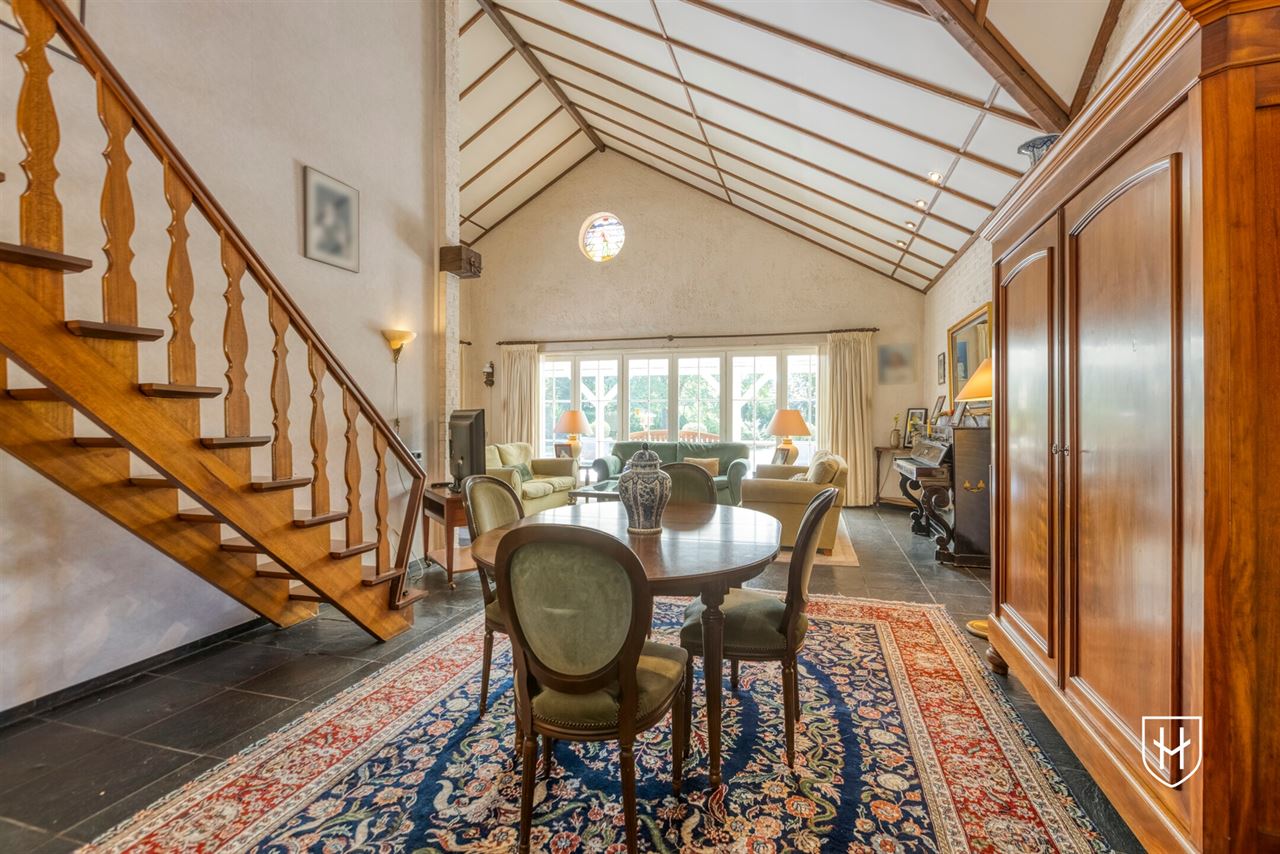 Spacious 4-bedroom bungalow on the edge of the woods in a sought-after prime location in the lush Zutendaal
