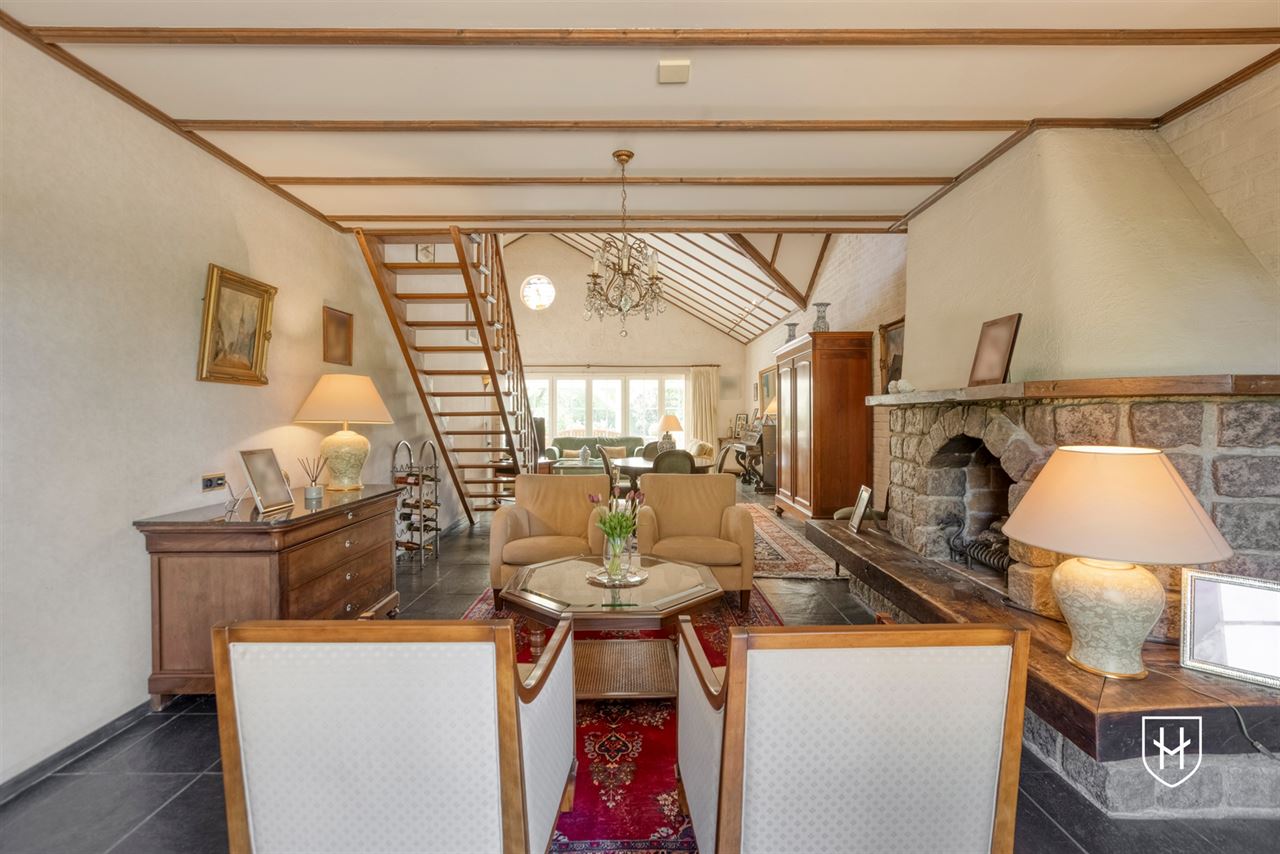 Spacious 4-bedroom bungalow on the edge of the woods in a sought-after prime location in the lush Zutendaal