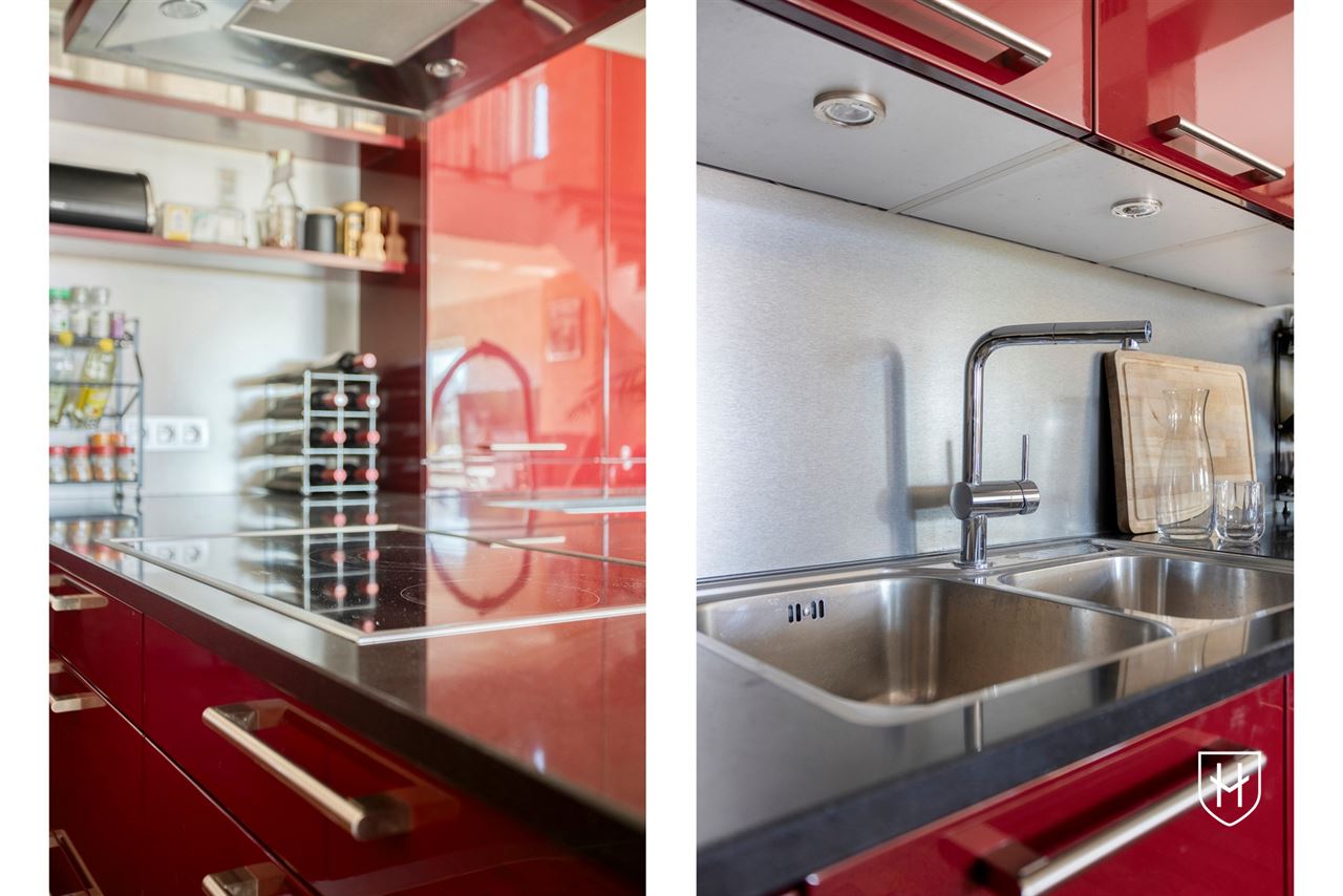 Riant duplex penthouse met 3 slaapkamers en twee badkamers, ruime parkeermogelijkheden en een fraai overdekt zwembad op een boogscheut van Maastricht