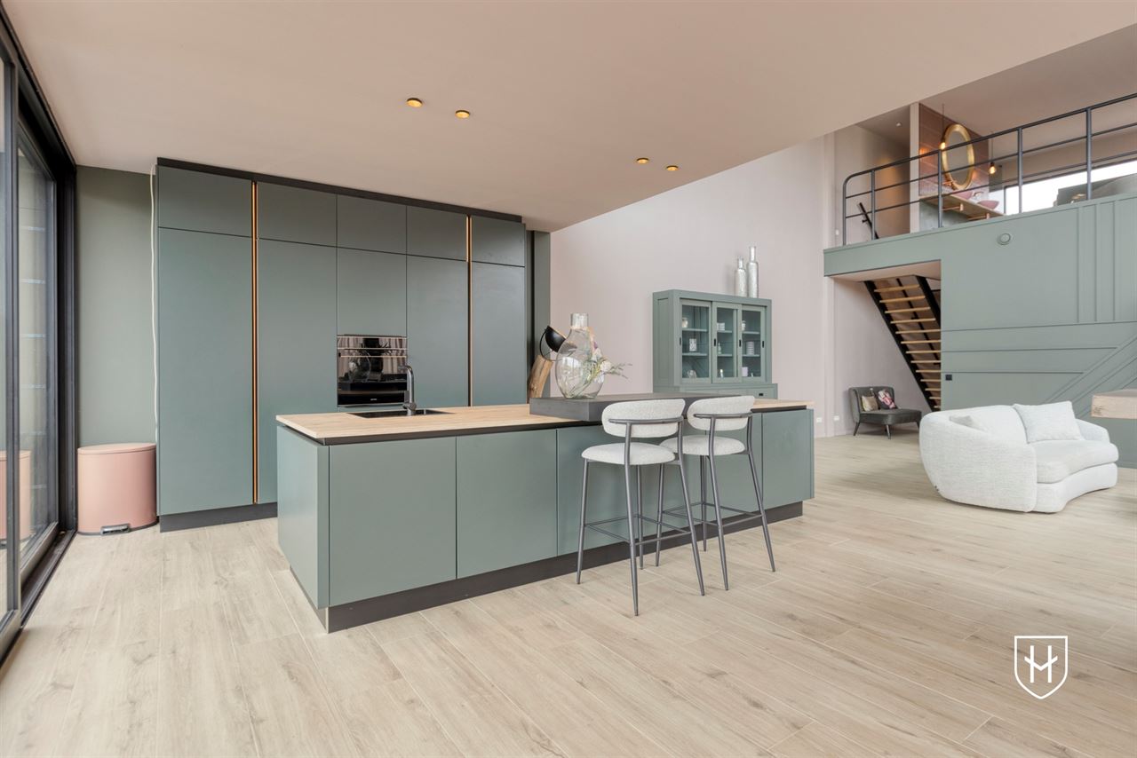 Architecturale loftwoning met hotel-chique interieur en vrij uitzicht op een uitstekende locatie aan de groene rand van Dilsen-Stokkem