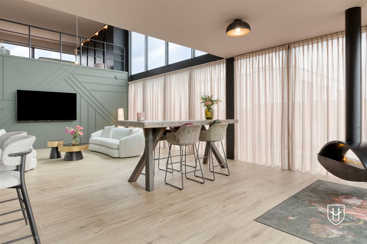 Architecturale loftwoning met hotel-chique interieur en vrij uitzicht op een uitstekende locatie aan de groene rand van Dilsen-Stokkem