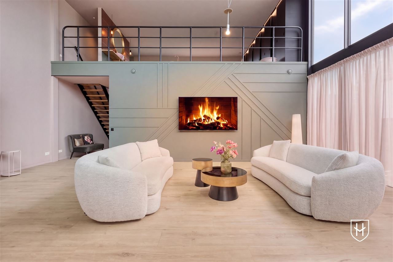 Architecturale loftwoning met hotel-chique interieur en vrij uitzicht op een uitstekende locatie aan de groene rand van Dilsen-Stokkem