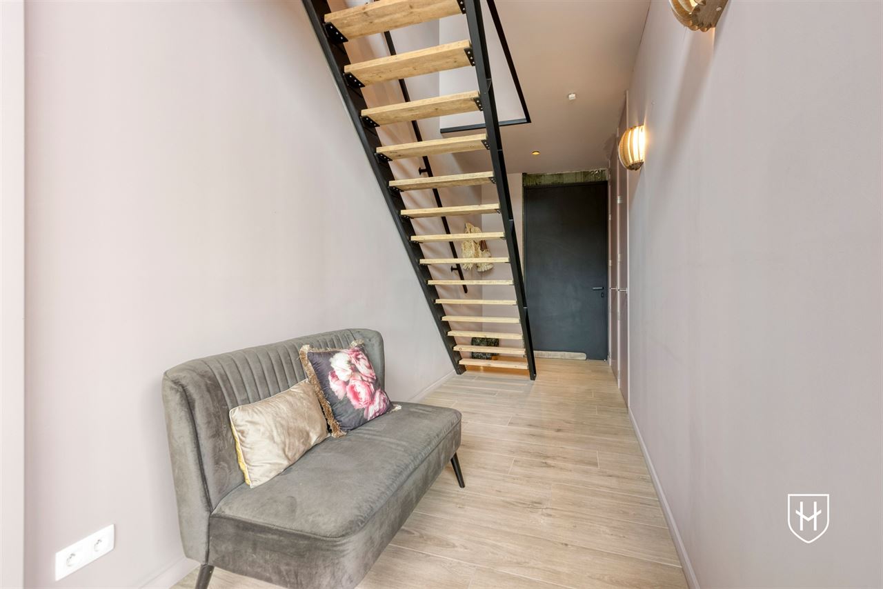 Architecturale loftwoning met hotel-chique interieur en vrij uitzicht op een uitstekende locatie aan de groene rand van Dilsen-Stokkem
