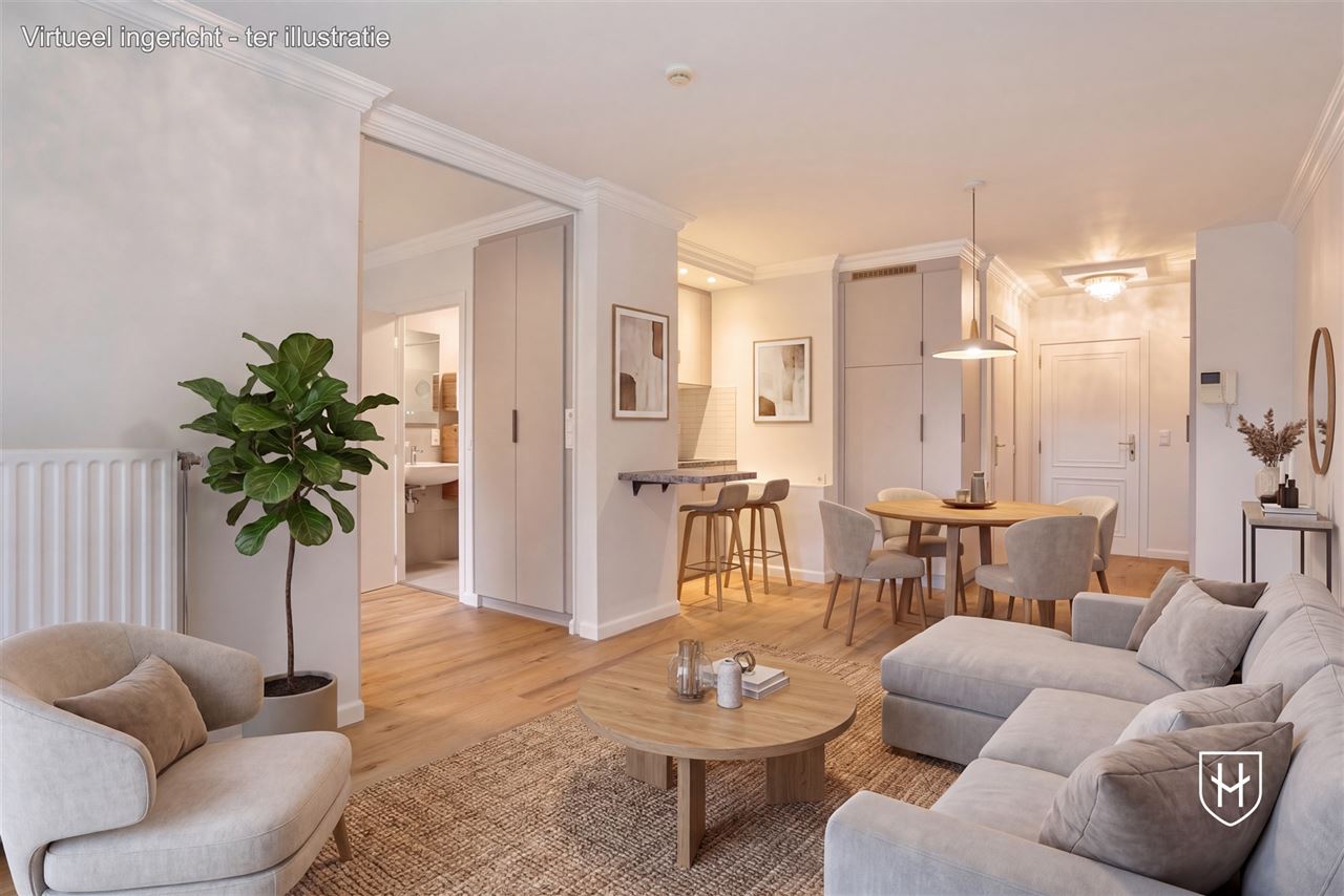 Gelijkvloerse vernieuwde assistentieflat met terras op exclusief 17de eeuws kasteeldomein in het pittoreske Brugge