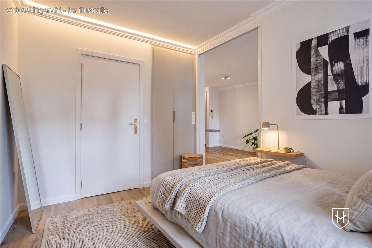 Gelijkvloerse vernieuwde assistentieflat met terras op exclusief 17de eeuws kasteeldomein in het pittoreske Brugge