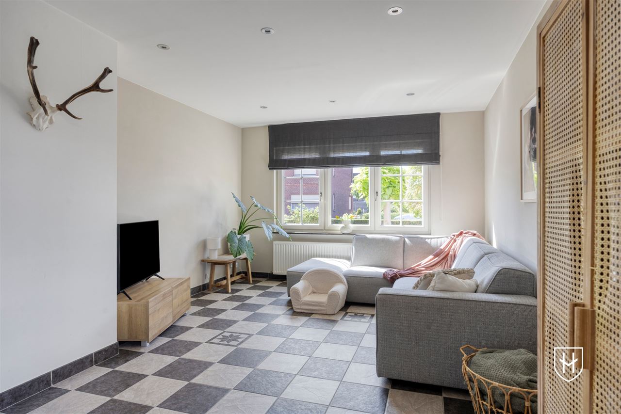 Perfect onderhouden en charmante cottage met 3 slaapkamers en prachtig aangelegde tuin in het centrum van Lommel