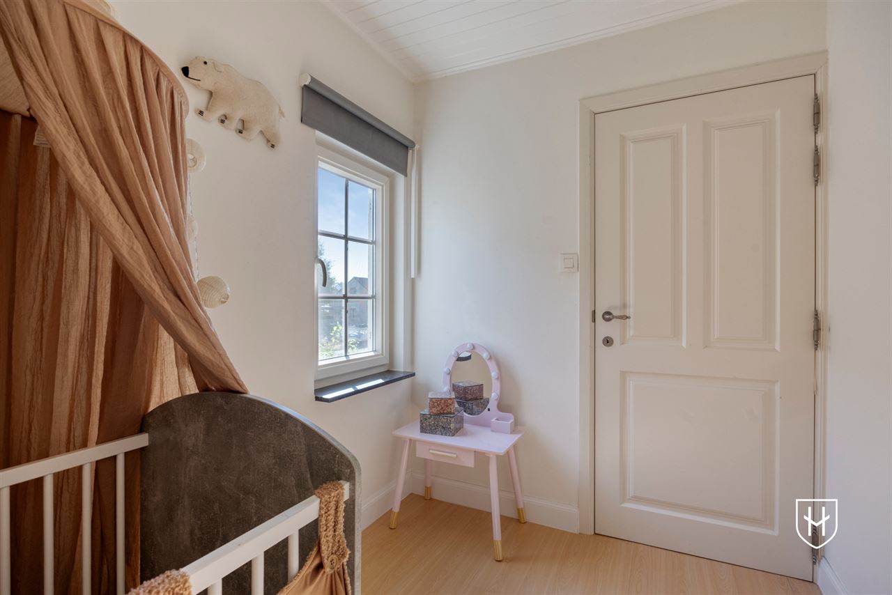 Perfect onderhouden en charmante cottage met 3 slaapkamers en prachtig aangelegde tuin in het centrum van Lommel