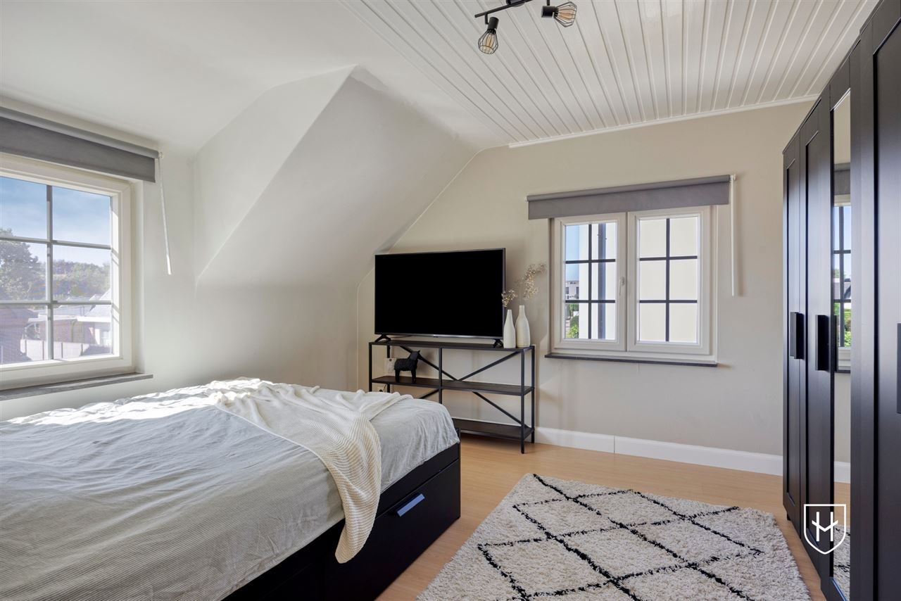 Perfect onderhouden en charmante cottage met 3 slaapkamers en prachtig aangelegde tuin in het centrum van Lommel