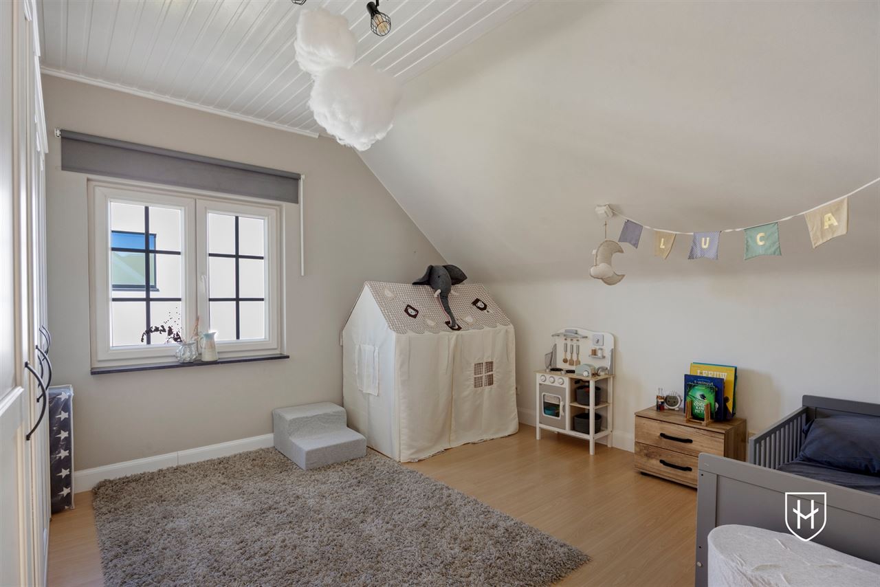 Perfect onderhouden en charmante cottage met 3 slaapkamers en prachtig aangelegde tuin in het centrum van Lommel